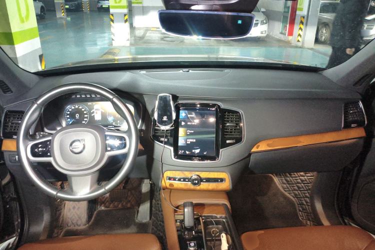 Used Volvo XC90 2021 B6 Zhiyi Luxury Edition 7-Seater
