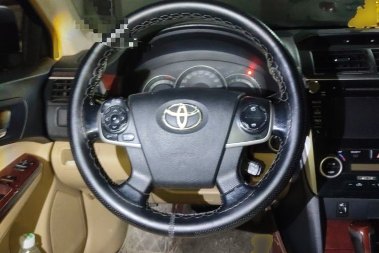 Used Toyota Camry 2012 2.5G Luxury Edition
