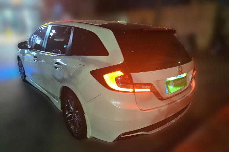 Used Honda Jade 2017 1.8L automatic Comfort version 5 seats
