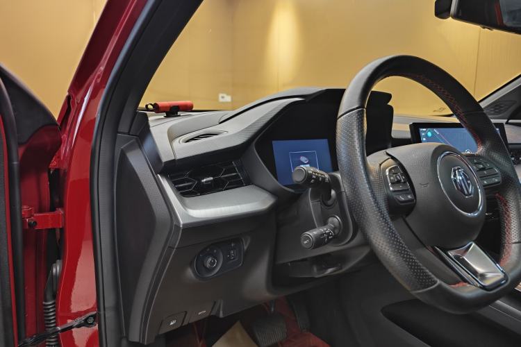 Used MG 5 2021 Revised 300TGI DCT Qingshè Luxurious Enjoyment Edition