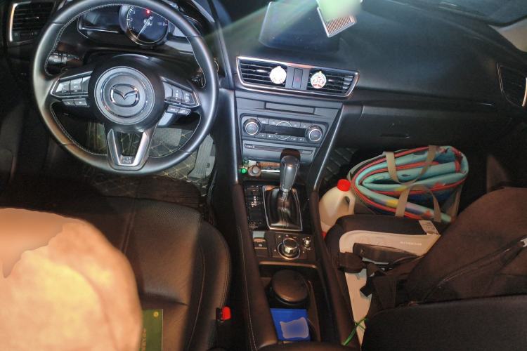 Used Mazda 3 Axela 2017 Hatchback 2.0L Automatic Sport Model China V Emission Standard