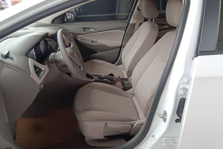 Used Chevrolet Cruze 2015 1.5L Automatic Fashion Navigation Edition
