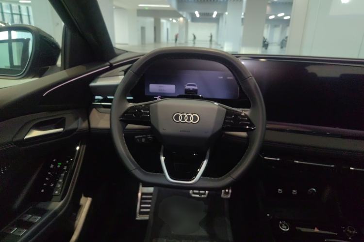 Used Audi Q6L e-tron 2026 First Launch Navigation Edition Steering Wheel