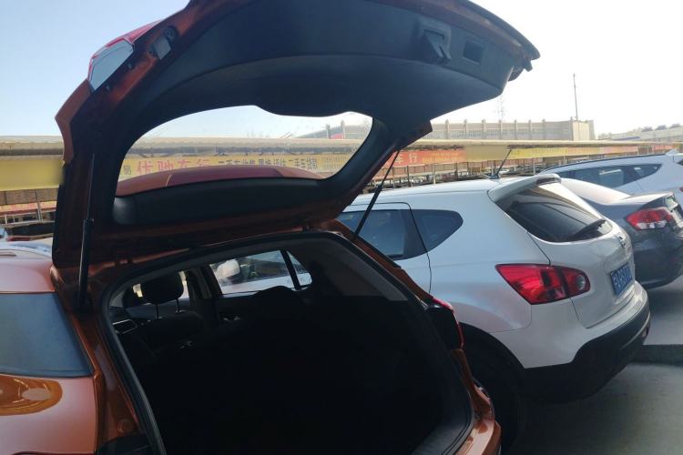 Used Baojun 510 2017 1.5L manual Comfort trim
