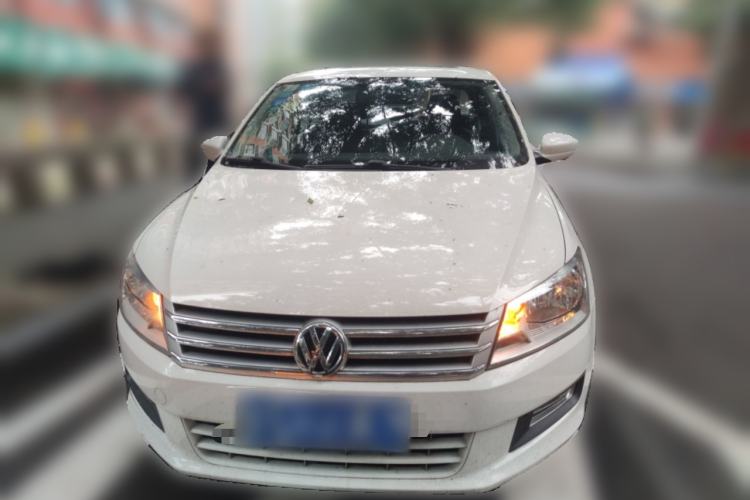 Used Volkswagen Santana 2015 1.6L Manual Comfort Edition Front