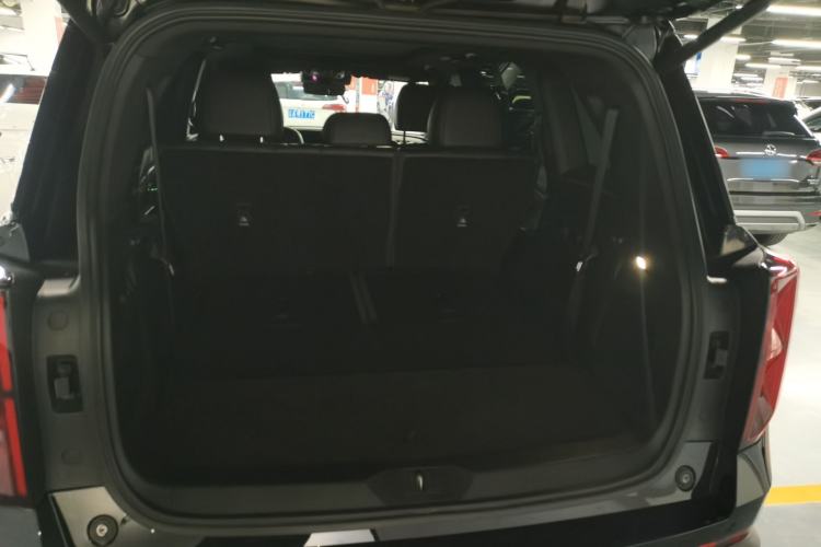 Used GAC Trumpchi GS8 2022 Linghang Series 2.0 TGDI Two-Wheel-Drive Luxury Smart Connectivity Version (7 Seats) Trunk