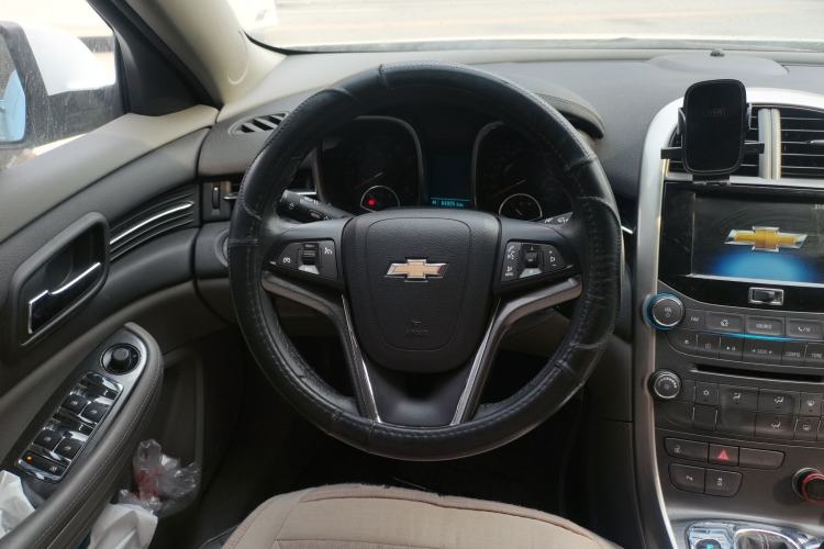 Used Chevrolet Malibu 2014 2.0L Automatic Luxury Edition Steering Wheel