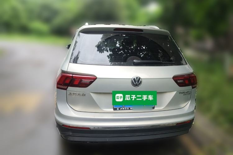 Used Volkswagen Tiguan L 2018 330TSI Automatic Two-Wheel Drive Luxury Edition Exterior 4