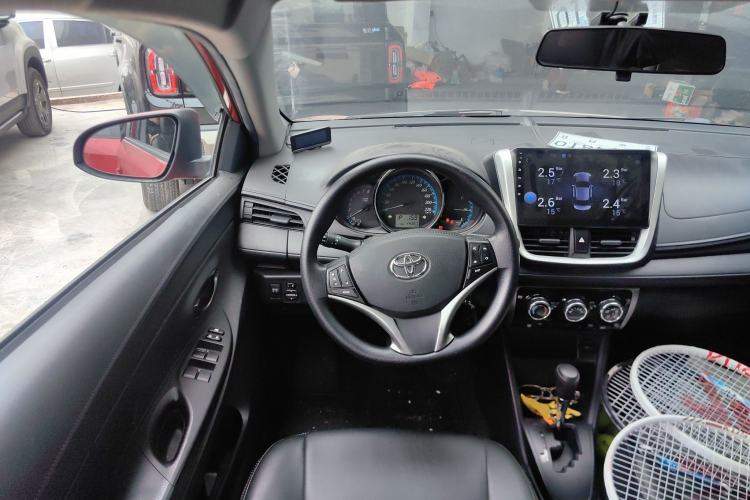 Used Toyota YARiS L Zhi Xiang 2017 1.5E CVT Dynamic Edition Center Console