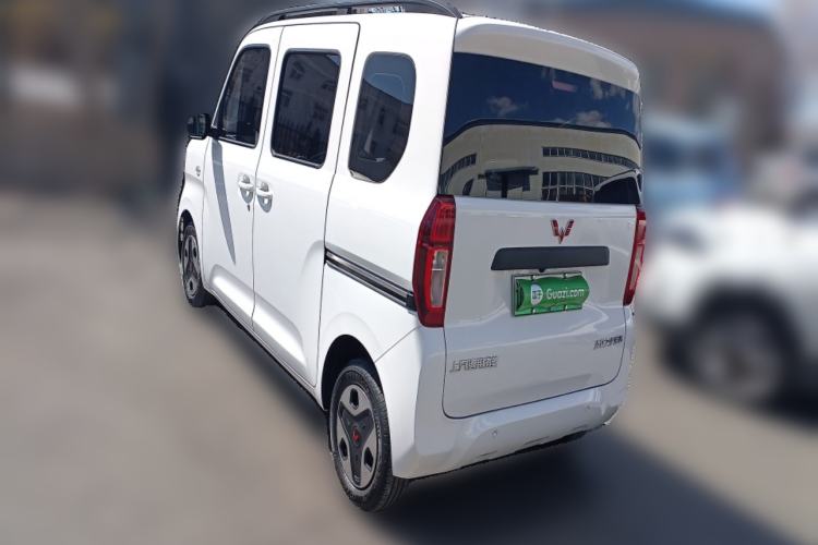 Used Wuling Zhiguang New Energy 2025 Model 305km Ambitious Edition Rear Left 45 Deg
