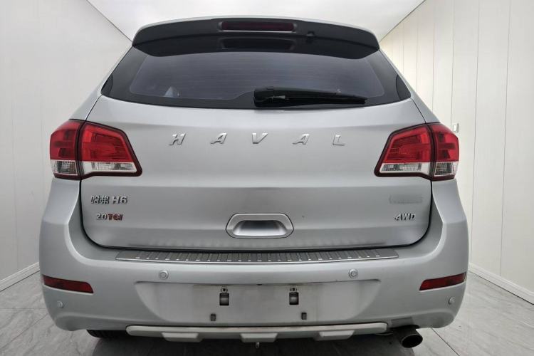 Used Haval H6 2014 Upgraded Model 2.0T Diesel Manual 4x4 Prestige Version