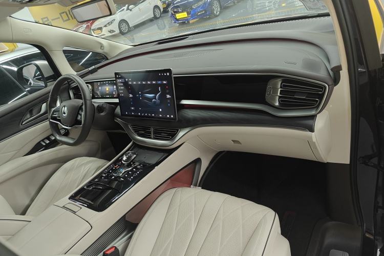 Used Denza D9 2024 PIONEER Four-Seat Pioneer Edition
