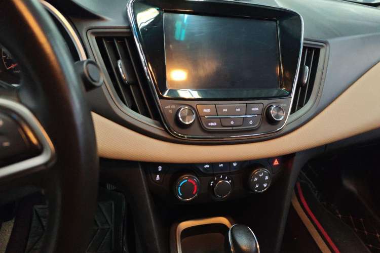 Used Chevrolet Monza 2020 320 Automatic Enjoyment Edition