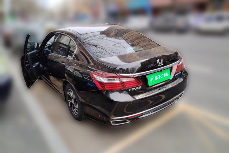 Used Honda Accord 2016 2.0L Comfort Edition Rear Left 45 Deg