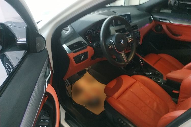 Used BMW X2 2018 sDrive25i Luxury Model with M Off-Road Package China V Emission Standard
