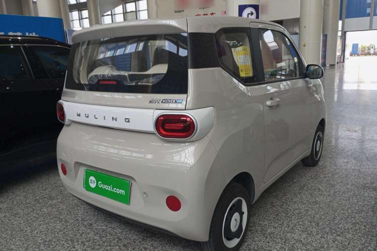 Used Wuling Hongguang MINIEV 2024 3rd Generation 215km Youth Edition