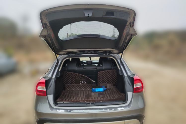 Used Mercedes-Benz GLA 2015 GLA 200 Sport Edition Trunk