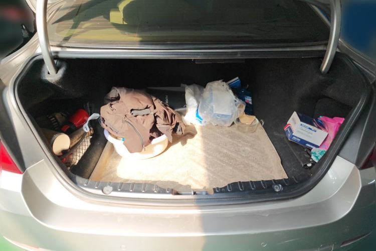 Used BMW 5 Series 2013 525Li Leading Model Trunk