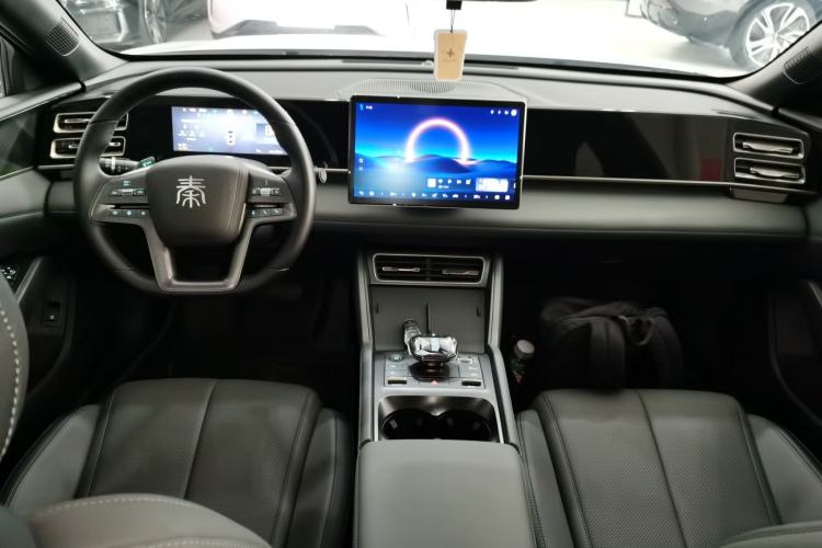 Used BYD Qin L 2025 DM-i Smart Drive 80KM Leading Model