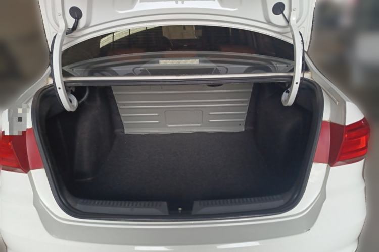 Used Volkswagen Santana 2016 1.6L Manual Fashion Edition
