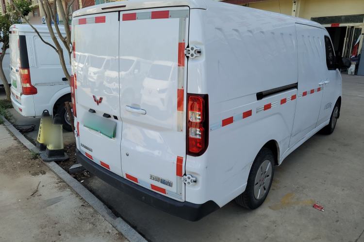 Used Wuling Yangguang 2024 300km Comfort Version with Sealed Windows 60kW