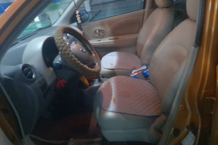 Used Nissan March 2010 1.5L Automatic Easy-Drive Version
