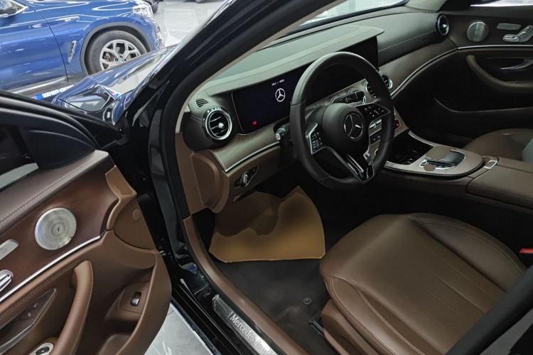Used Mercedes-Benz E-Class 2023 Updated E 300 L Luxury Edition Driver Seat