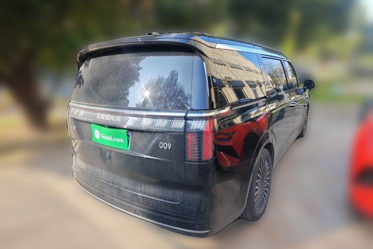 Used Zeekr 009 2022 WE Edition
