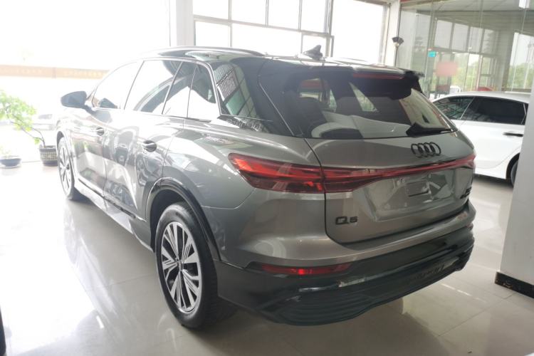 Used Audi Q5 e-tron 2023 40 e-tron Shining Edition Brocade Suit Rear Left 45 Deg