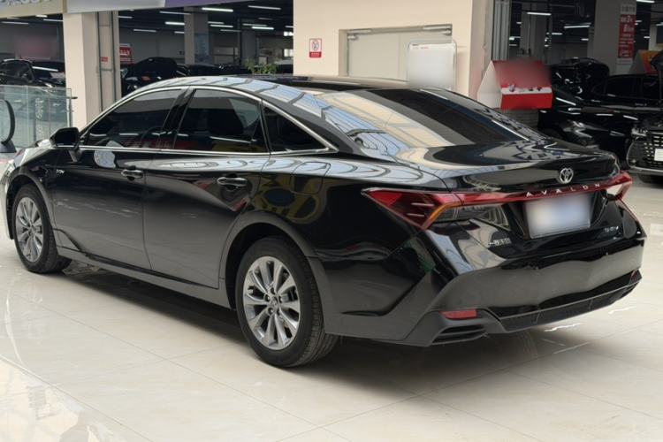 Used Toyota Avalon 2024 Dual-Motor 2.0L Premium Edition