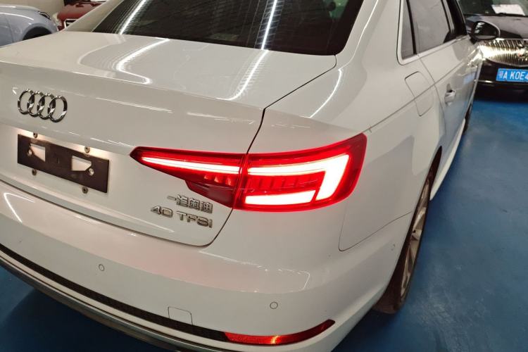 Used Audi A4L 2019 40 TFSI Fashion Edition China VI Emission Standard