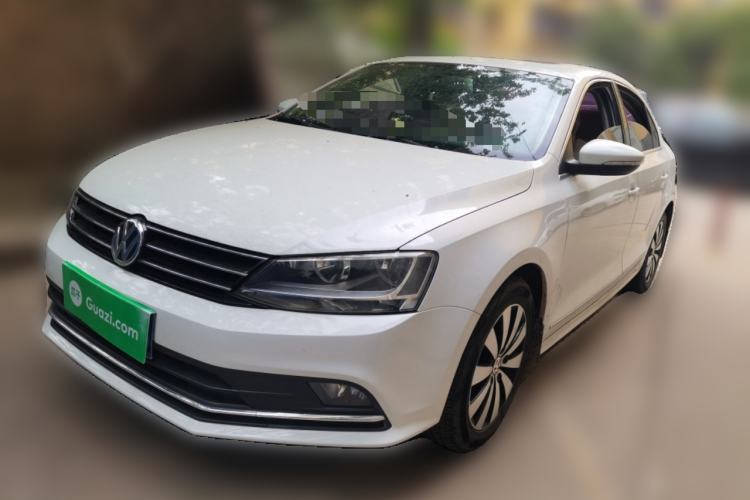 Used Volkswagen Sagitar 2017 230TSI Automatic Comfort Version