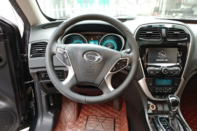 Used GAC Trumpchi GS5 Super 2016 1.8T Automatic Two-Wheel Drive Anniversary Edition Steering Wheel