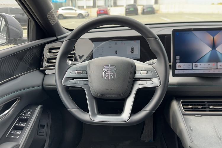 Used BYD Qin L 2025 DM-i Smart Drive 120KM Superior Model Steering Wheel