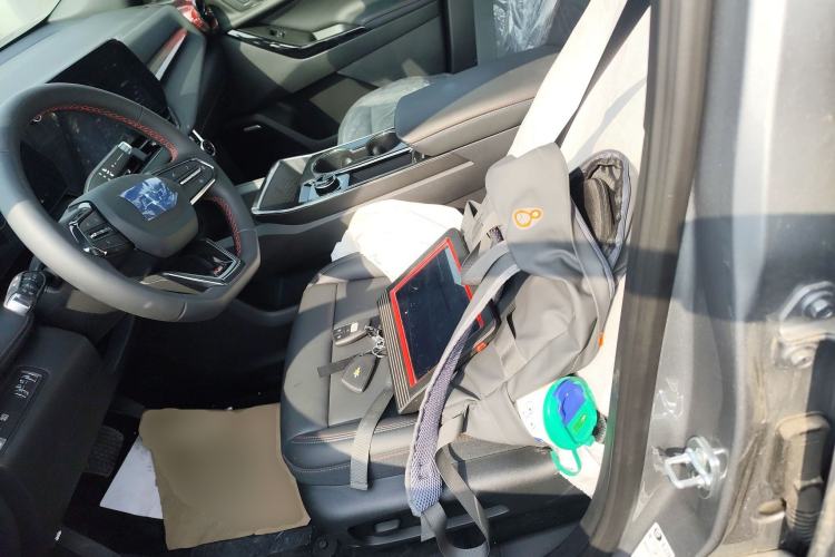 Used Chevrolet Equinox Plus 2024 102km RS Flagship Edition Left Front Seat