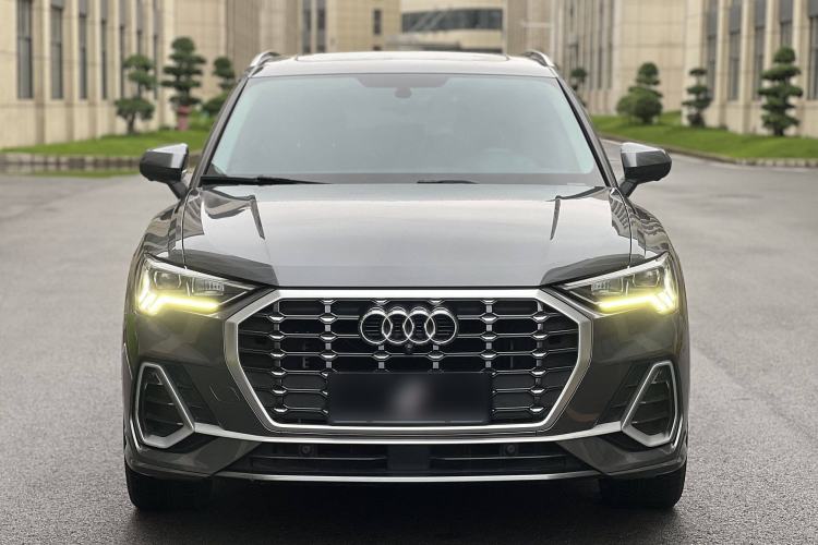Used Audi Q3 2019 40 TFSI Fashion Dynamic Model