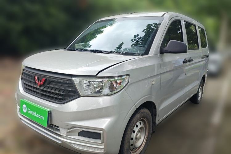 Used Wuling Hongguang V 2022 1.5L Jingqu Version Hydraulic Power Steering LAR