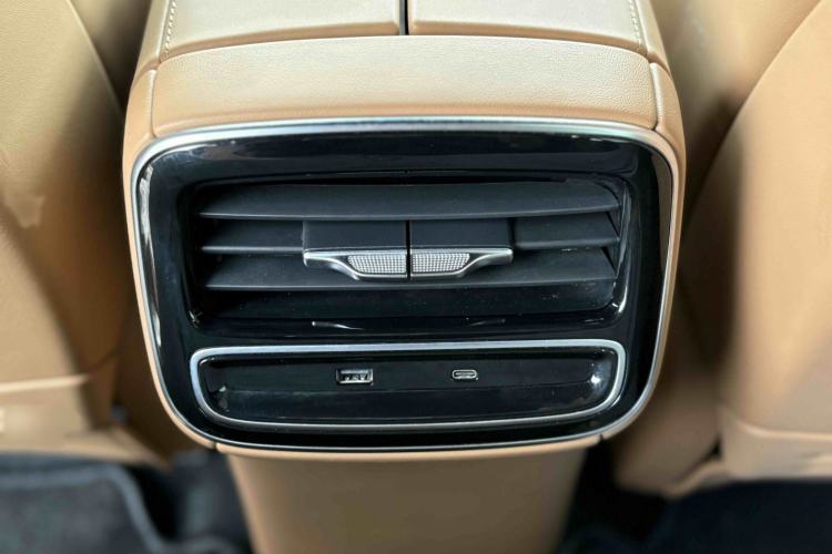 Used Rising R7 2023 Rear-Drive Screen King Edition