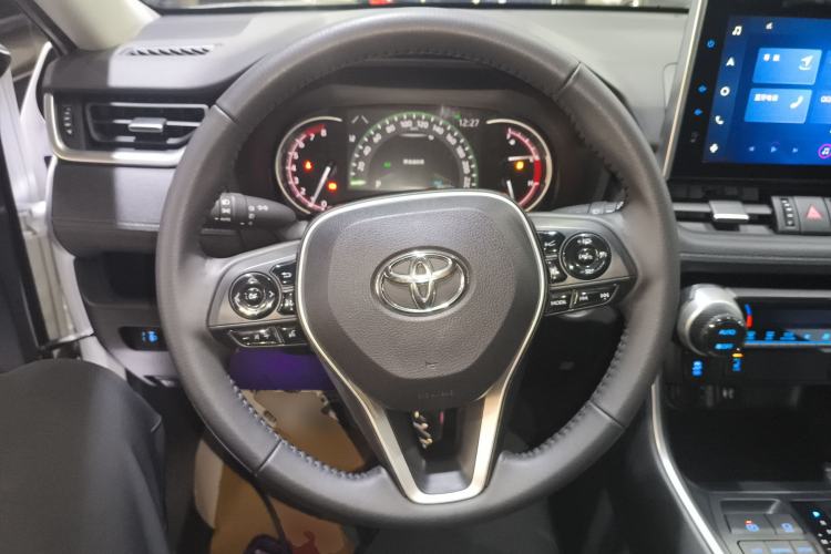 Used Toyota RAV4 2022 2.0L CVT 4x4 Style Plus Edition Steering Wheel