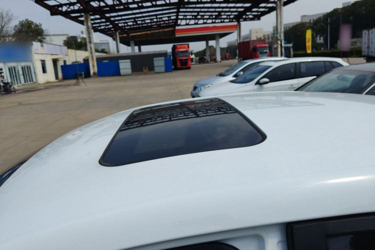 Used Roewe i5 2020 1.5L Automatic 4G Connect Luxury Flagship Edition