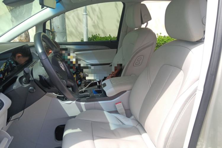 Used Buick GL8 2023 ES Lu Zun Deluxe and Yue Edition Left Front Seat