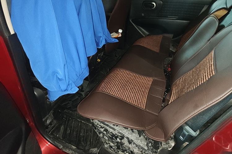 Used Nissan Livina 2013 Jingrui 1.6XL Manual Comfort Edition Left Rear Seat