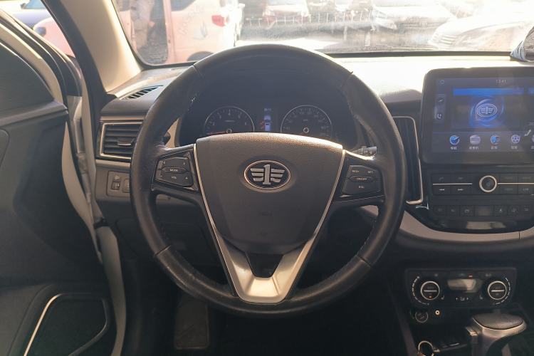 Used FAW Senya R7 2016 1.6L Automatic Prestige Model