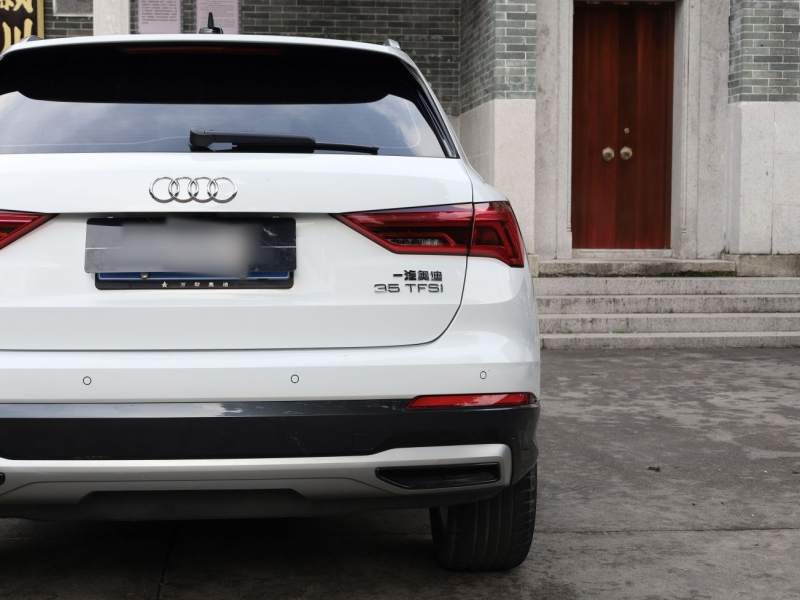 Used Audi Q3 2022 35 TFSI Fashionable and Elegant Model — 44