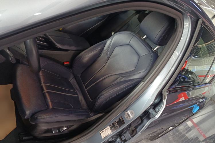 Used BMW 5 Series (Import) 2019 525i M Sport Package
