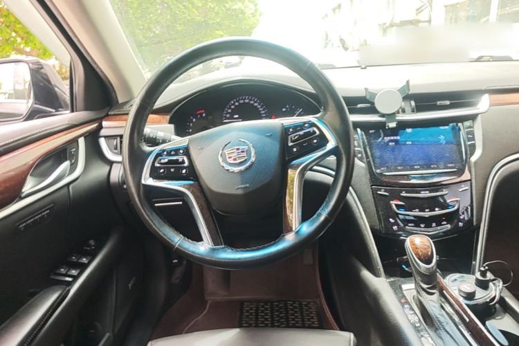 Used Cadillac XTS 2014 28T Luxury Model
