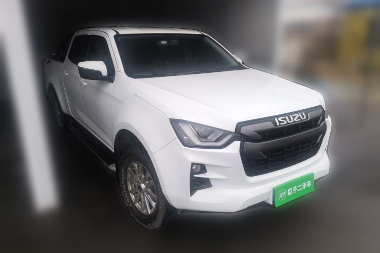 Used Isuzu D-MAX 2023 2.5T Manual 4x4 Diesel Flagship Long Wheelbase Front Right 45 Deg