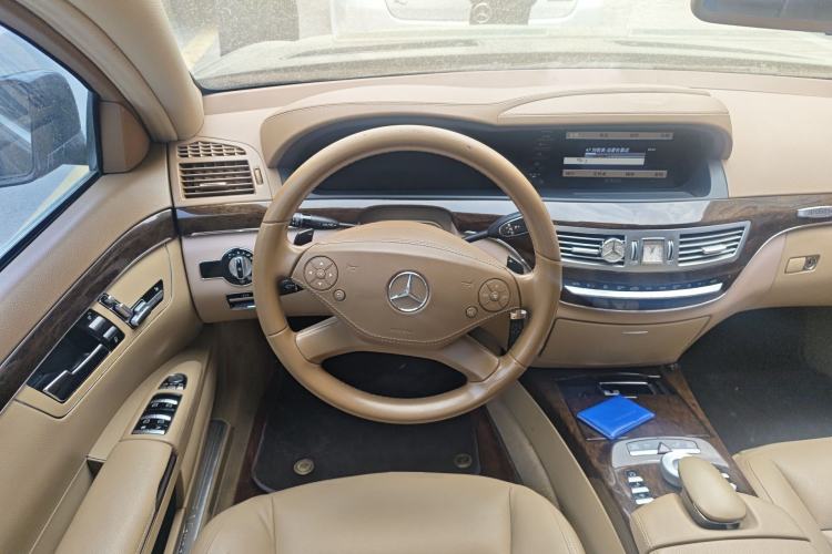 Used Mercedes-Benz S-Class 2012 S 300 L Business Standard Model Steering Wheel