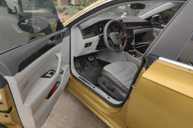 Used Volkswagen FAW-Volkswagen CC 2019 380TSI Yeyan Edition China V Standard Driver Seat