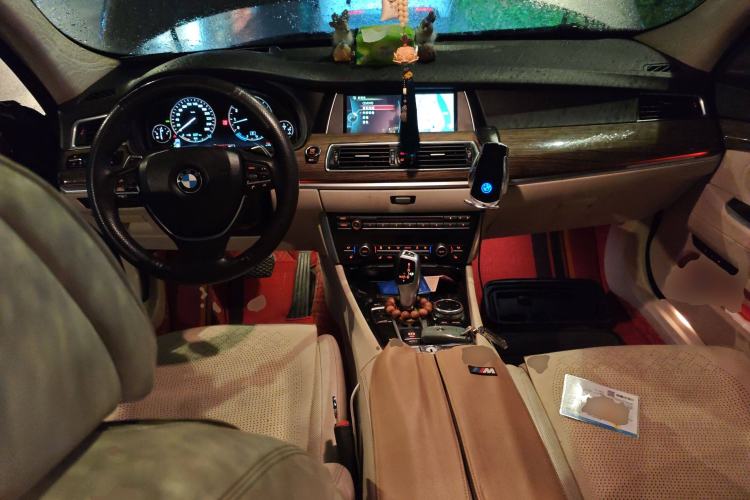 Used BMW 5 Series GT 2015 535i Luxury Edition